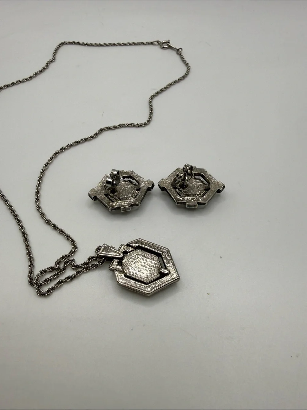 Vintage Avon 1994 Art Deco Black Cabochon Necklace & Post Earring Set